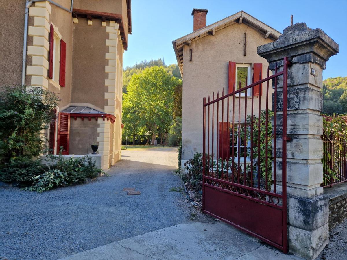 Chateau De Viviez المظهر الخارجي الصورة